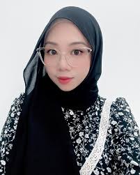 Cathy Bruno Ferrini Clear White Frame🤍🤍 cat eye transparent! Sangat  premium sangat cantik‼️ sesuai buat power & silau sbb frame ni selesa ya  dipakai🥰 yg penting sangat hijab friendly✓ tak buat tudung