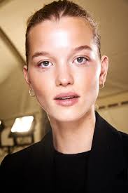 Isabel Marant Fall 2019 Ready To Wear Fashion Show Isabel Marant Beauty Runway Makeup