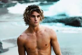Unlike a classic crew cut, the surf haircut is a social statement. 15 Awe Inspiring Surfer Boy Haircuts To Rock Hairstylecamp