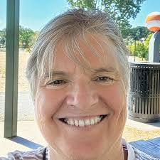 In the 1920s, Blanche Lazzell, an early American adopter of modernism,  became the figurehead of a group of primarily women artists known as the  Provincetown Printers. Based in the small fishing village