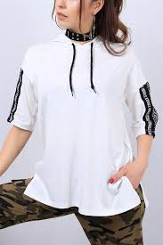 22 95 Tl Beyaz Kol Fileli Kapusonlu Bayan Tisort 13122b Modamizbir Moda Stilleri Sportif Kiyafetler Moda