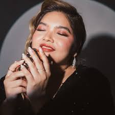 Niña Campos (@itzneenners) • Instagram photos and videos