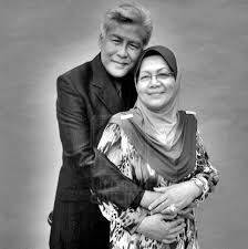 Hampir setahun kehilangan isteri, jalaluddin hassan bertemu kekasih baru. Pesanan Terakhir Isteri Datuk Jalaluddin Hassan Seakan Tahu Dirinya Bakal Pergi Buat Selamanya Via Viral