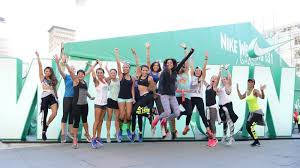 She held the fastest time for an american woman at the chicago marathon for 32 years after winning the race in 1985. Corto Dirigir Heredar Nike Women S Half Marathon Generacion Recuperacion Pef