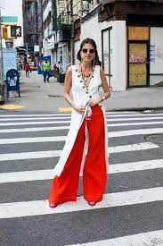 The flag of france, whose colors are given as bleu, blanc et rouge. Comment Porter La Tenue Rouge Et Blanc Style Leandra Medine Style Fashion