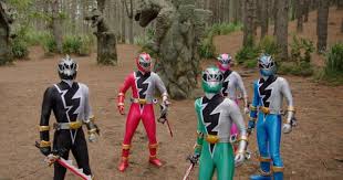 Written by judd lynn (power rangers) becca barnes (masked riders) directed by karan johar. Power Rangers Reboot Already Has A Release Date Tomatazos Mind Life Tv