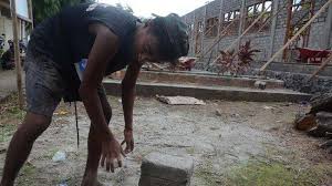 Admin jawa timur, non pns, smk/smu. Jadi Kuli Anak Wakil Wali Kota Tidore Sering Diejek Tak Kecil Hati Yang Penting Kerja Keras Tribun Jabar