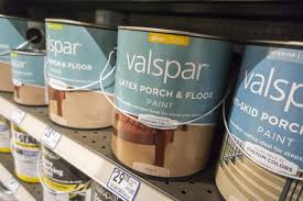 Berkshire Hathaway's Benjamin Moore to Become Main Paint Supplier for Ace  Hardware