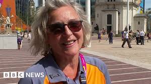 Commonwealth Games: Who gets the right medals to the correct ceremony?