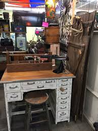 Meander Shoppe Dalton Georgia Thrifting Dalton Georgia Home Decor
