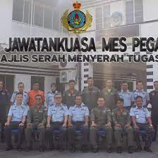 Mayoritas penduduknya adalah dari suku melayu kedah, diikuti oleh suku tionghua dan india. Mes Pegawai Kolej Tentera Udara Posts Facebook