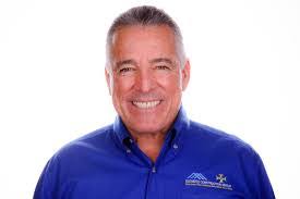 Scott Unclebach's Instagram, Twitter & Facebook