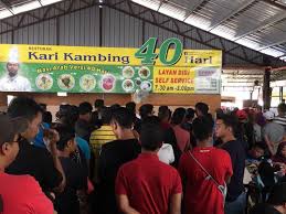 Karena di hari besar umat islam ini tingkat permintaan kambing untuk berkorban juga naik. Kari Kambing 40 Hari Rempah Rahsia