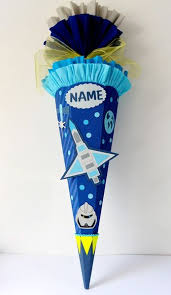 Schultuten Schultute Space Shuttle Ein Designerstuck Von Bastelnanny Bei Dawanda Schultuten Jungs Schultute Basteln Schultute