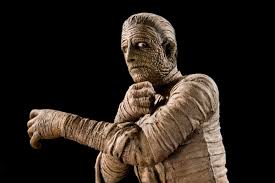 The Mummy's Curse (1944) - The Doctor's Model Mansion