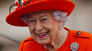 On This Day in 1953: Elizabeth II was Formally Crowned as the Queen of  United Kingdom