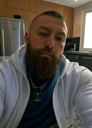 I'm out here fighting for poverty...than u also want me to fight for your  love Hai ngeke sesi never🤣