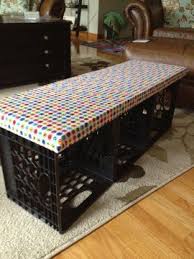 Crate Bench Double Stacked Between Bookcases To Create A Reading Window Seat Crate Bench Idea Skamejka Iz Yashikov Idei Dlya Ukrasheniya Stoliki Svoimi Rukami