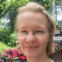 Barbara Flatt's Instagram, Twitter & Facebook