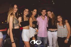 Entre y conozca nuestras increíbles ofertas y promociones. Donde Conocer Chicas En Madrid Y Guia De Citas Guias De Citas