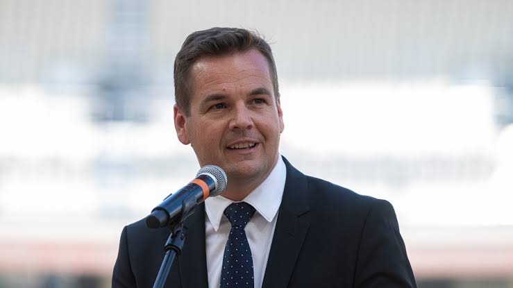 Csaknem félmilliárdos rekordbevétele volt Németh Balázs Fidesz-frakció  szóvivő trafikos cégének | 24.hu