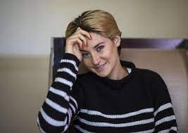 Actress shailene woodley, star of the divergent film series, is arrested during a protest in north dakota against an oil pipeline that will cross four native americans have halted its construction in north dakota, saying it will desecrate sacred land and damage the environment. American Actress Shailene Woodley 29 Says Communication Is Key To Good Sex Entertainment News Asiaone