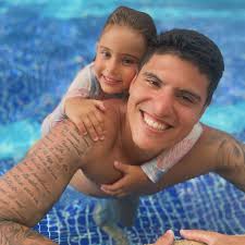 Felipe Medina (@felipemedina_17) • Instagram photos and videos