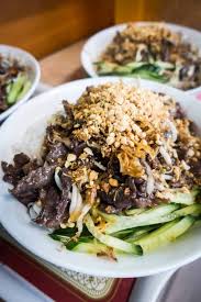 Vietnamese Bun Bo Nam Bo Food Pictures Foodiesfeed Free Food Photos Food Beef And Noodles Pork Meat