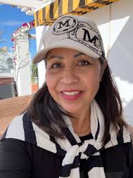 Hola a todas, soy una mujer de 62 años que busca conectar con otras mujeres  aquí y en IG. Me encantaría seguir sus historias y compartir las mías.  ¡Vamos a seguirnos y