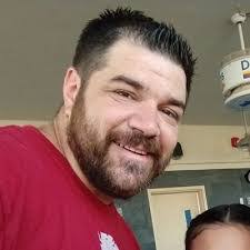 Steven Tart's Instagram, Twitter & Facebook