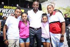 Floyd mayweather (left and center) was riled by jake paul at the hard rock stadium in miami today in cringe: An Interesting Lineup Of The Women Floyd Mayweather Has Dated His Children And The Controversies He S Courted