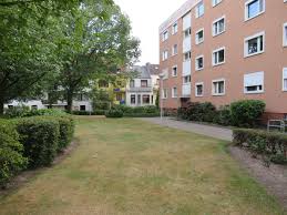 Obergeschoss rechts 3 zimmer, küche, bad, balkon bremerhaven mitte die innenstadt der seestadt bremerhaven bietet städtisches wohnen in unmittelbarer nähe zu zahlreichen einkaufsmöglichkeiten. Bremen Wohnung