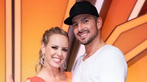 Actress felicitas woll (41, berlin, berlin) and martial arts master and former let's dance star (2019) benjamin piwko (41) recently surprised everyone on instagram with lots of red hearts and loving words. Benjamin Piwko Was Diese Ex Let S Dance Promis Von Dem Gehorlosen Halten Gala De