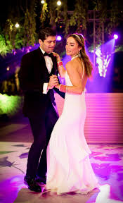 The license plate number of the car was e190518—an adorable nod to meghan and harry's wedding date. Stella Mccartney Meghan Markle Used Wedding Dress Save 28 Stillwhite