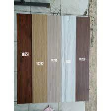 Dengan harga yang terjangkau dan kualitas yang tinggi, merupakan hal yang sangat istimewa untuk anda dapatkan. Lantai Vinyl Motif Kayu Tebal 3mm Shopee Indonesia