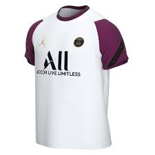 A vibrant design to match the vibrant football produced by les parisiens this psg fourth kit offers a look that'll be its design originates from the nebula in space, where stars are born and ties into the psg philosophy of creating stars for the ages. Nike Psg Paris Saint Germain 2020 2021 Strike Jordan Men S T Shirt Jordan Sport El Corte Ingles