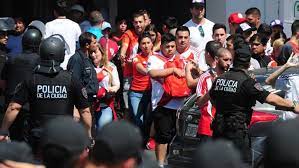 Explore tweets of diego santilli @diegosantilli on twitter. Gobierno Porteno Apunto A La Comision Directiva De River Por Las Entradas De La Barra Telefe Bahia Blanca