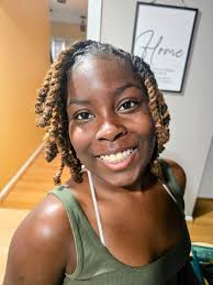 Can someone create a senior picture with younger self?