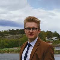 Ile bağlantılı gençlik örgütü 22 temmuz 2011'de pedersen i̇şçi gençlik ligi yaz kampında katliamından kurtuldu utøya , 22 temmuz 2011. 7 Eskil Pedersen Profiles Linkedin