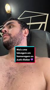 Mais uma tatuagem em homenagem ao Justin Bieber. #justinbieber #belieb...