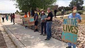 Coronavirus Outbreak On Edge Of Navajo Nation Overwhelms Rural Hospital Abc7 Chicago