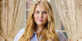 Onze amalia is een echte comediant(e) zie jij wie het is? Kritiek Op Persiflage Prinses Amalia In De Tv Kantine
