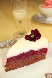 Eierlikor Kirsch Torte Frohe Ostern Maren Lubbe Feine Kostlichkeiten Kuchenspezialitaten Kuchen Und Torten Lebensmittel Essen