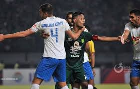 Sesuai jadwal liga 1 2021, persebaya surabaya akan mengawali kompetisi dengan melawan borneo fc di stadion si jalak harupat, bandung. Live Streaming Liga 1 Borneo Fc Vs Persebaya Surabaya Bolalob Com