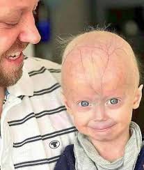 I just want to protect his smile 🤭😂😂😂😂🙏