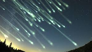 Look To The Sky Two Meteor Showers Expected To Peak This Week Meteor Shower Meteor Perseid Meteor Shower