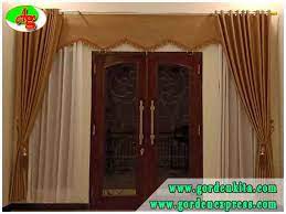 Gorden minimalis dengan vitrage transparan bisa digunakan untuk gorden ruang tamu, gorden kamar tidur, gorden ruang keluarga ataupun gorden untuk remaja. Model Gorden Minimalis Terbaru 2019 Dan Harganya Ashifa Gordyn Ashifa Gordyn Jawa Tengah