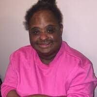 Colette Ratliff's Instagram, Twitter & Facebook