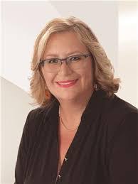 Donna Urbanek's Instagram, Twitter & Facebook