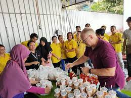 The following image below is a display of images that come from various sources. Lunch Treat By Gm Thanks Delisauce World Foods Sdn Bhd Facebook